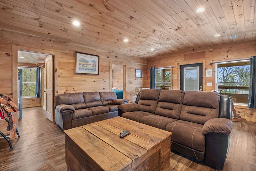 Barndominium photo 8
