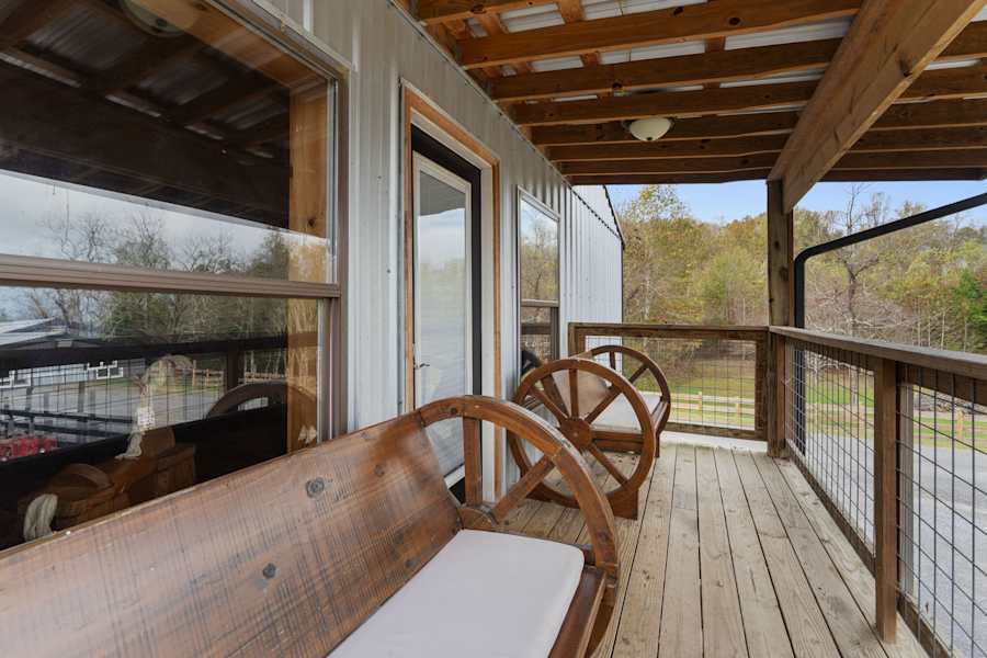 Barndominium photo 21