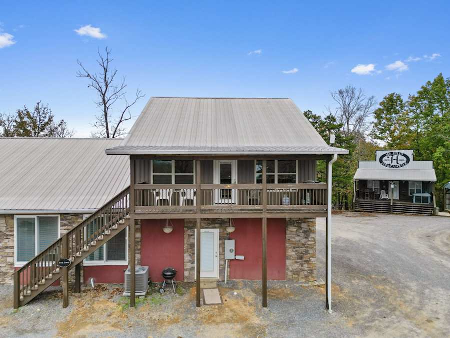 Pool Lodge photo 53