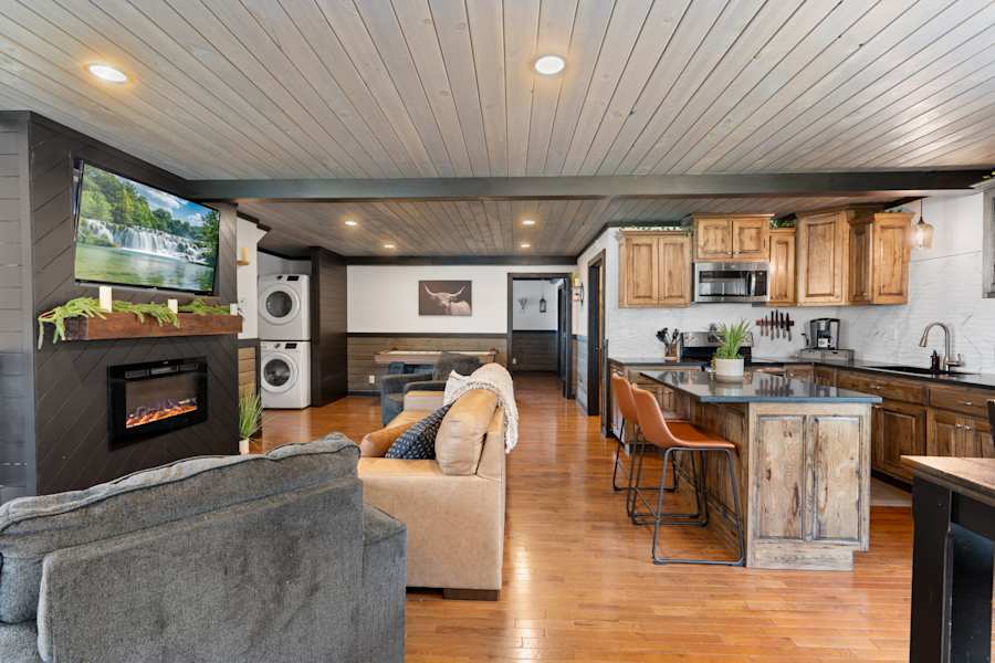 Pool Lodge photo 7