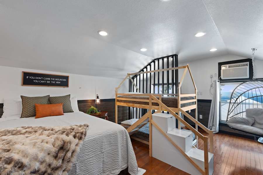 Pool Lodge photo 29