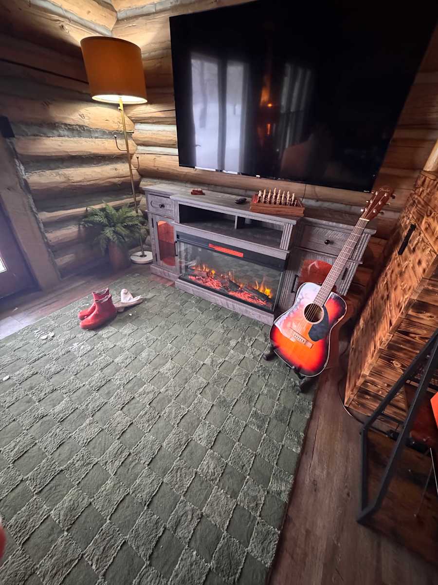 Hot tub at A Novel Stay
