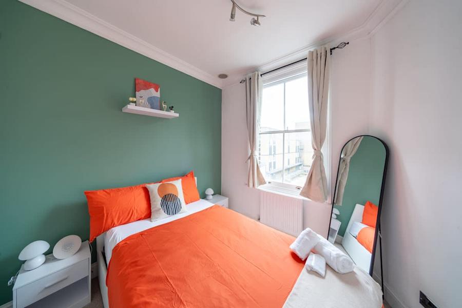 Cozy 2 Bedroom Apartment in Wimbledon Central