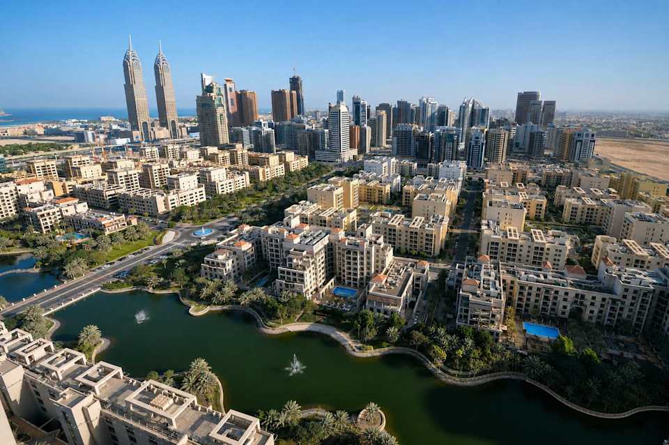 Golf Course Views Apartment in Dubai, The Greens, Dubai