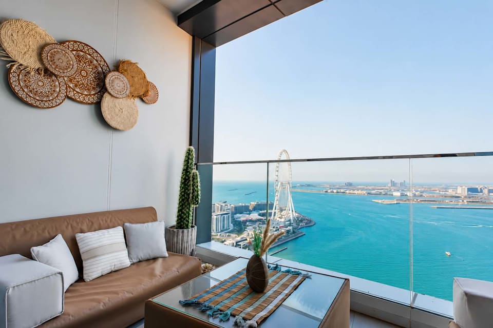 Address Dubai: 2BR Seaview Apartment on The Walk, Jumeirah Beach Residences, Dubai
