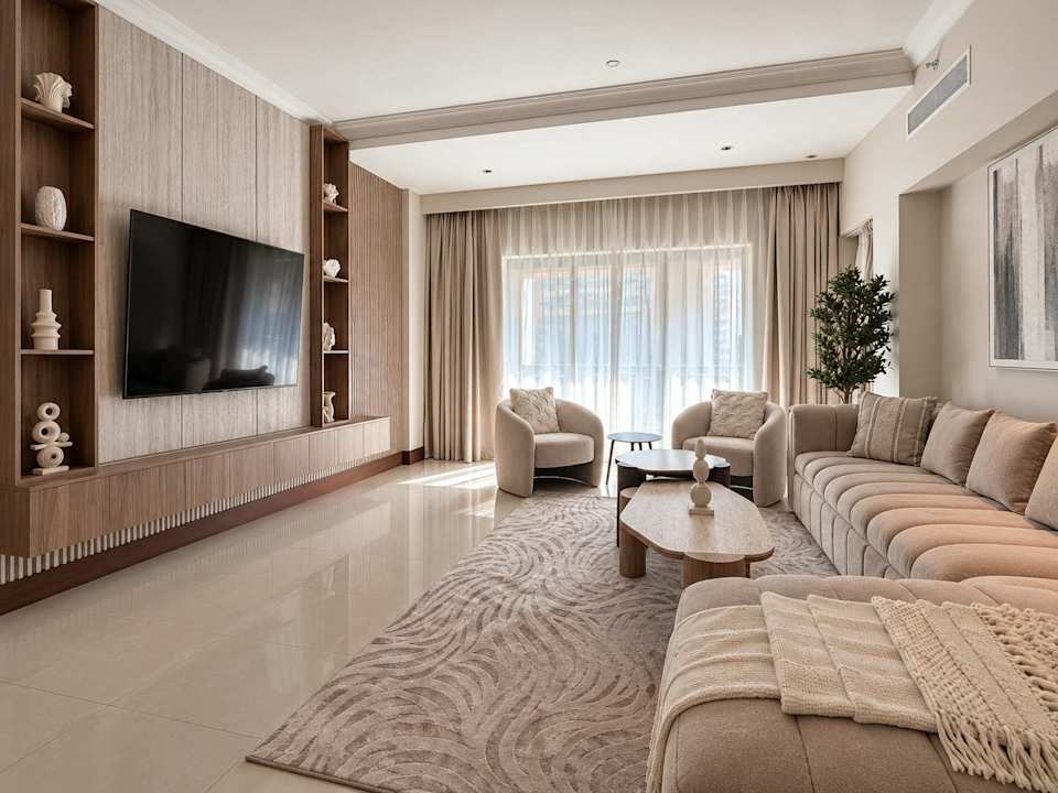 Newly Renovated Partical Sea View 1B Near Park, Palm Jumeirah, Dubai