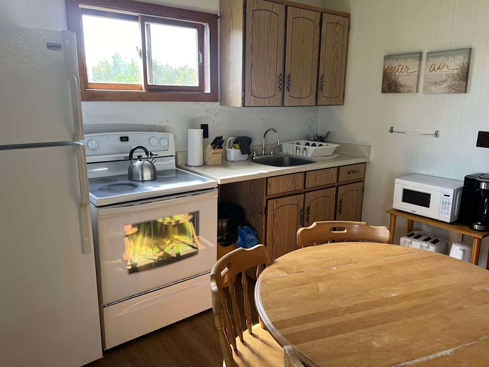 3-Bedroom Cottage #10 at Rockwood — photograph 5