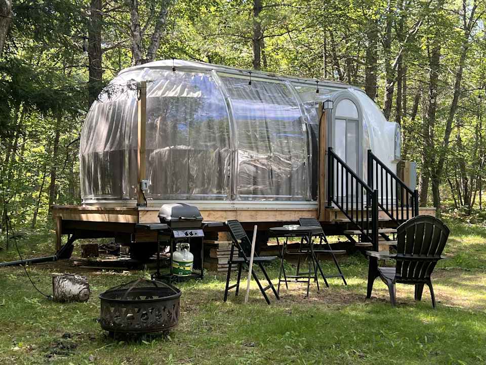 Studio Capsule Dome #17 at Sand Bay — photograph 1