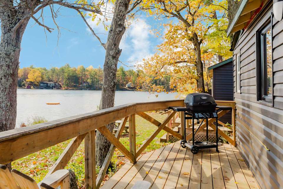 Studio Cottage #8: Jack Pine at Pine Lake Cottages — photograph 4