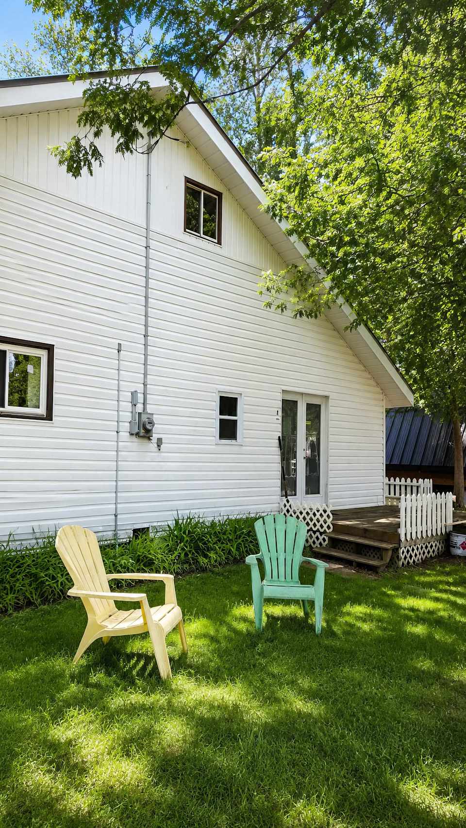 3-Bedroom Cottage #4 at Marmora Resort — photograph 4