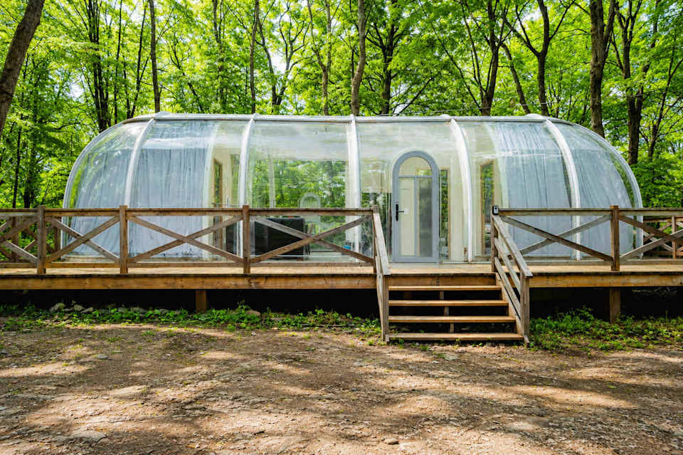 2-bedroom Capsule House Glamping Dome #30 at Mill Lake Unique Cabins — photograph 1
