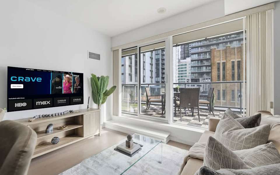 Prime Entertainment District, King Bed, Balcony