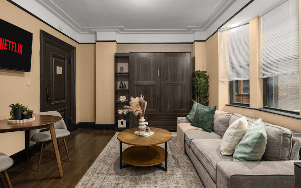 Stunning Apt in The Heart of New York City  GYM!
