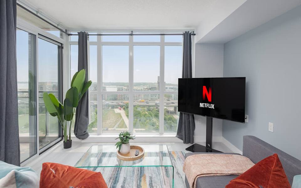 City Views & Free Parking! Stylish 2BR Downtown