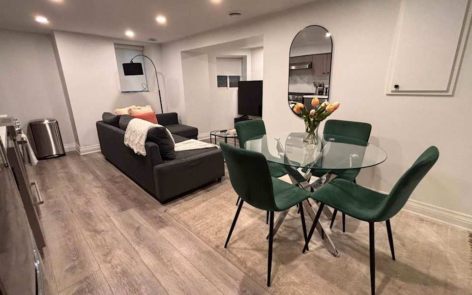 Prime Downtown 1BR Oasis With Free Spot & 55" TV