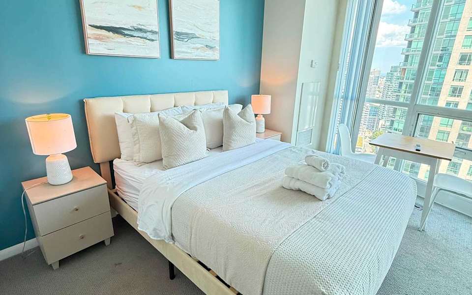 Modern Studio Near Rogers Centre w Parking