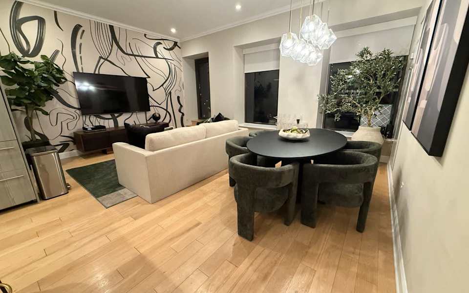 Stunning 3BR Skyline Sanctuary in Financial District