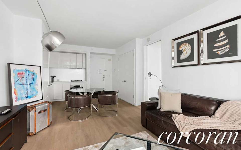 Modern Manhattan 1BR | Steps to World Trade